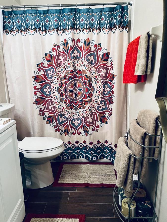 Ruskin Fl Private 2 Bdrm 1 Bath Suite Common Areas Shared With Host And Cat Exterior photo